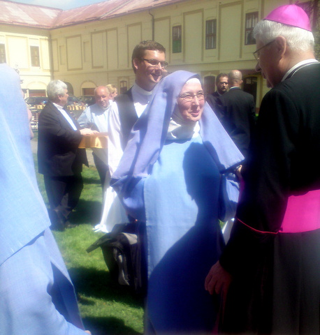 Maránske sestry a biskup Stolárik